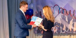 В церемонии награждения победителей и призеров фестиваля принял участие  председатель областного комитета по молодежной политике Алексей Орлов